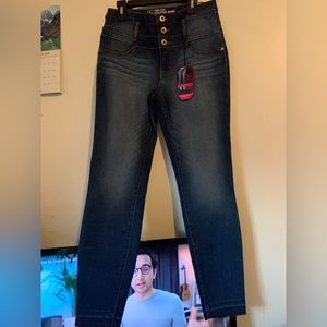 No Boundaries Blue Jeans